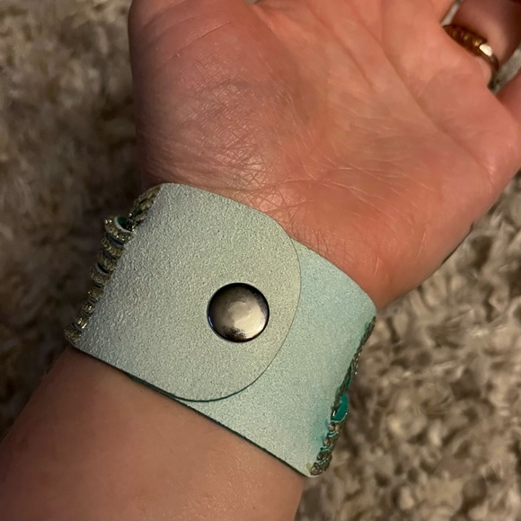 Mint green bracelet - Picture 5 of 5